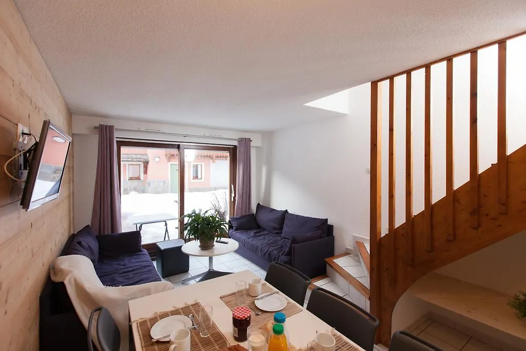 Les Chalets du Jardin Alpin La Salle-les-Alpes 0*,  France